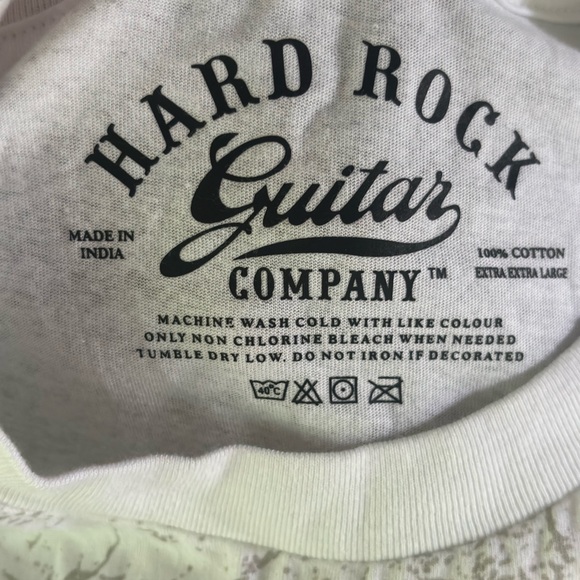 HardRock Cafe Mallorca Spain Men’s T-shirt NWT - Picture 3 of 12